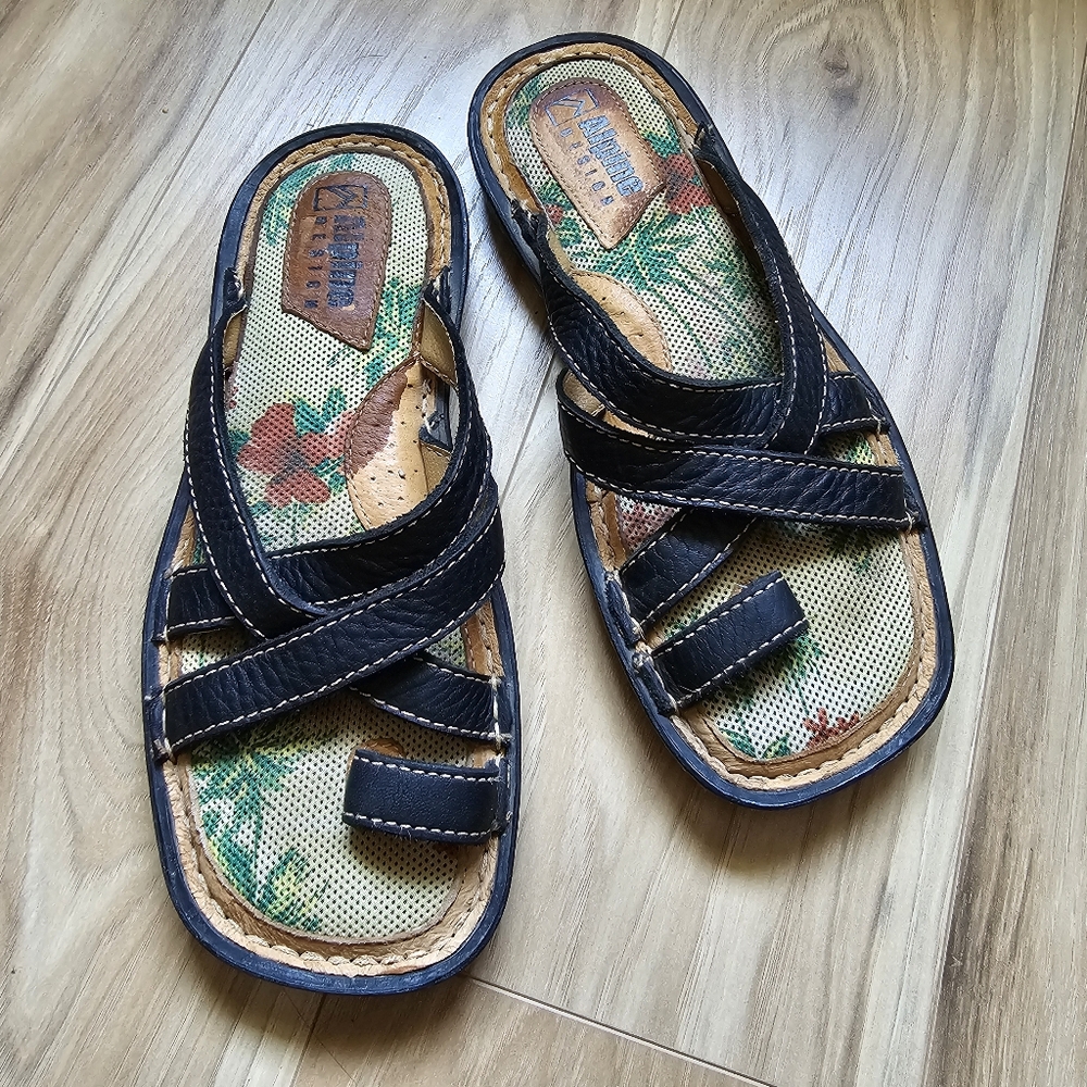 Alpine Design Palmer  Womans Black Leather Sandals, with Memory Foam Size 8